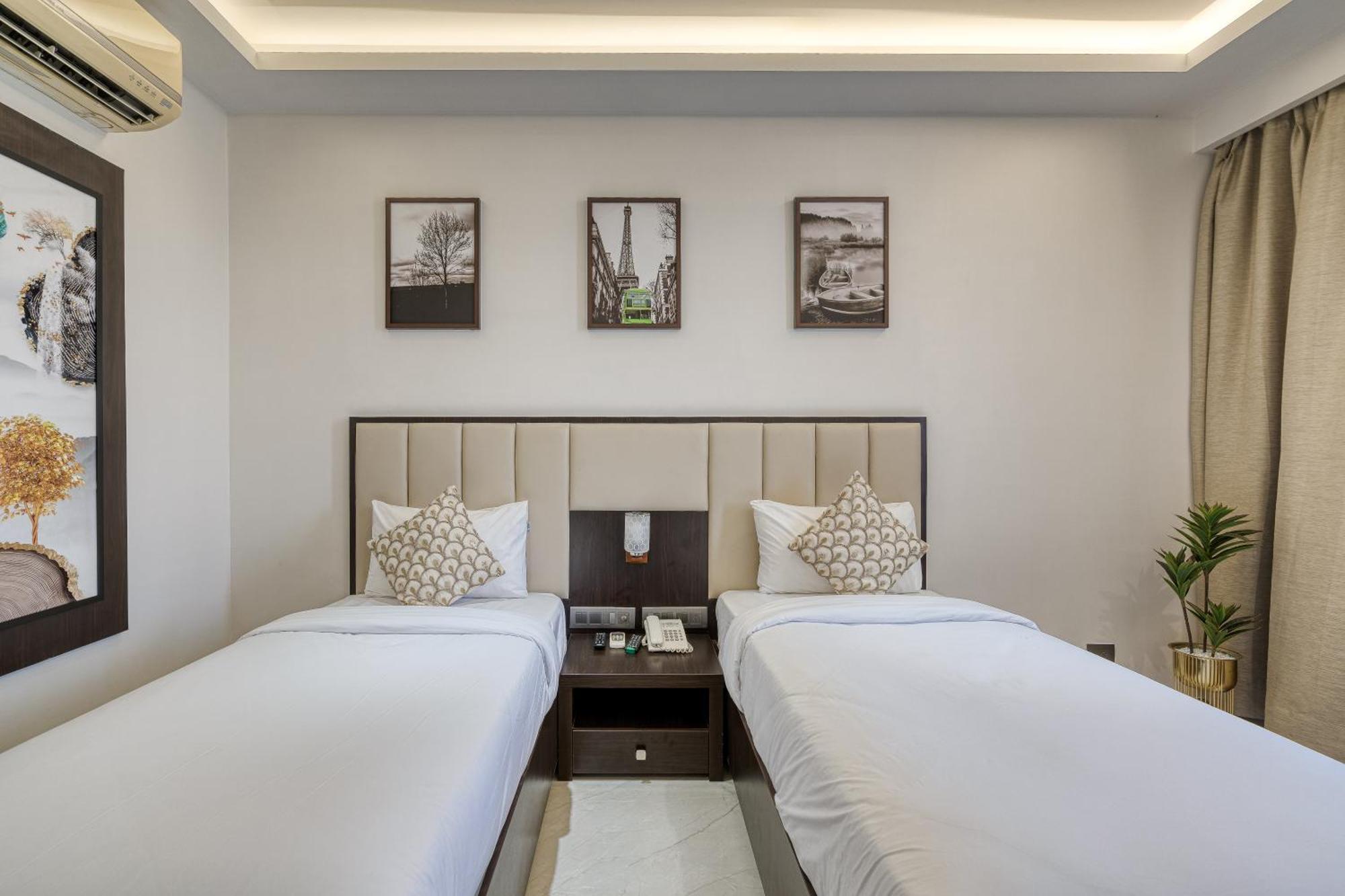 Hotel Grand Visava Lonavala Buitenkant foto