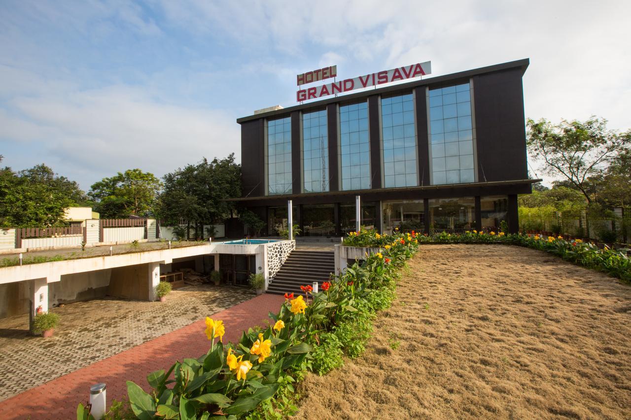 Hotel Grand Visava Lonavala Buitenkant foto