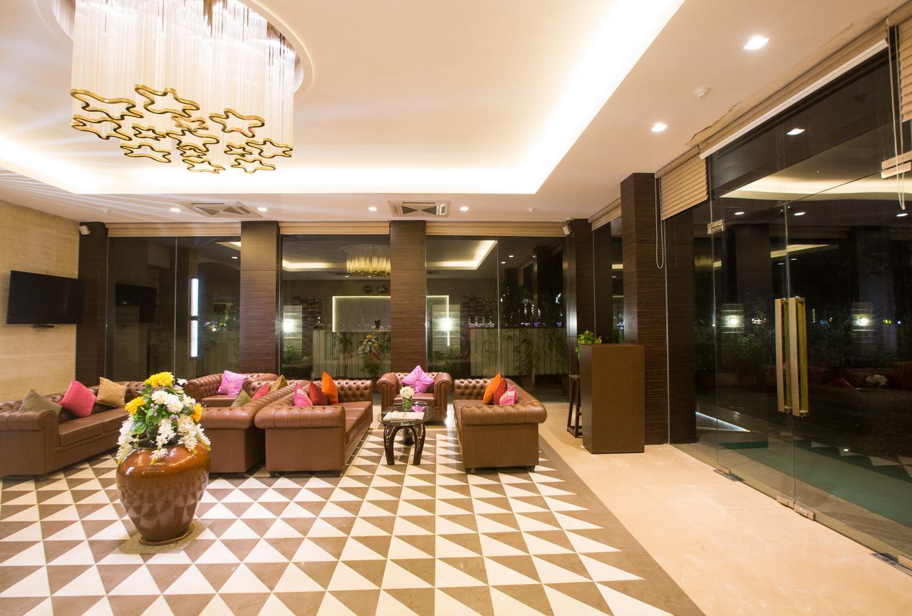 Hotel Grand Visava Lonavala Buitenkant foto